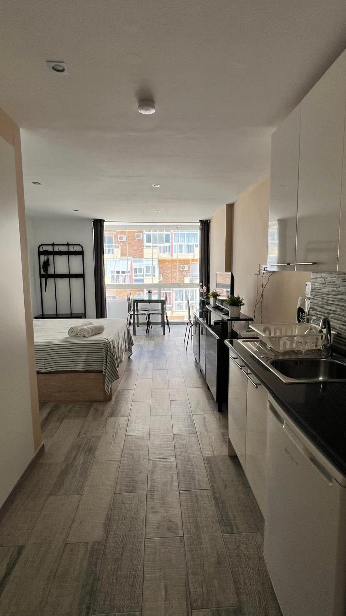 Apartamento Vista A La Playa, Cerca Del Centro Con Piscina Benalmádena Exterior foto